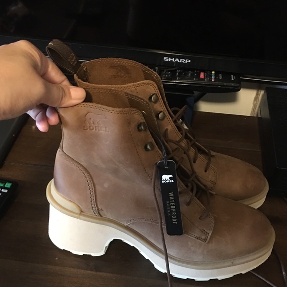 - Sorel Waterproof boots - Picture 7 of 7